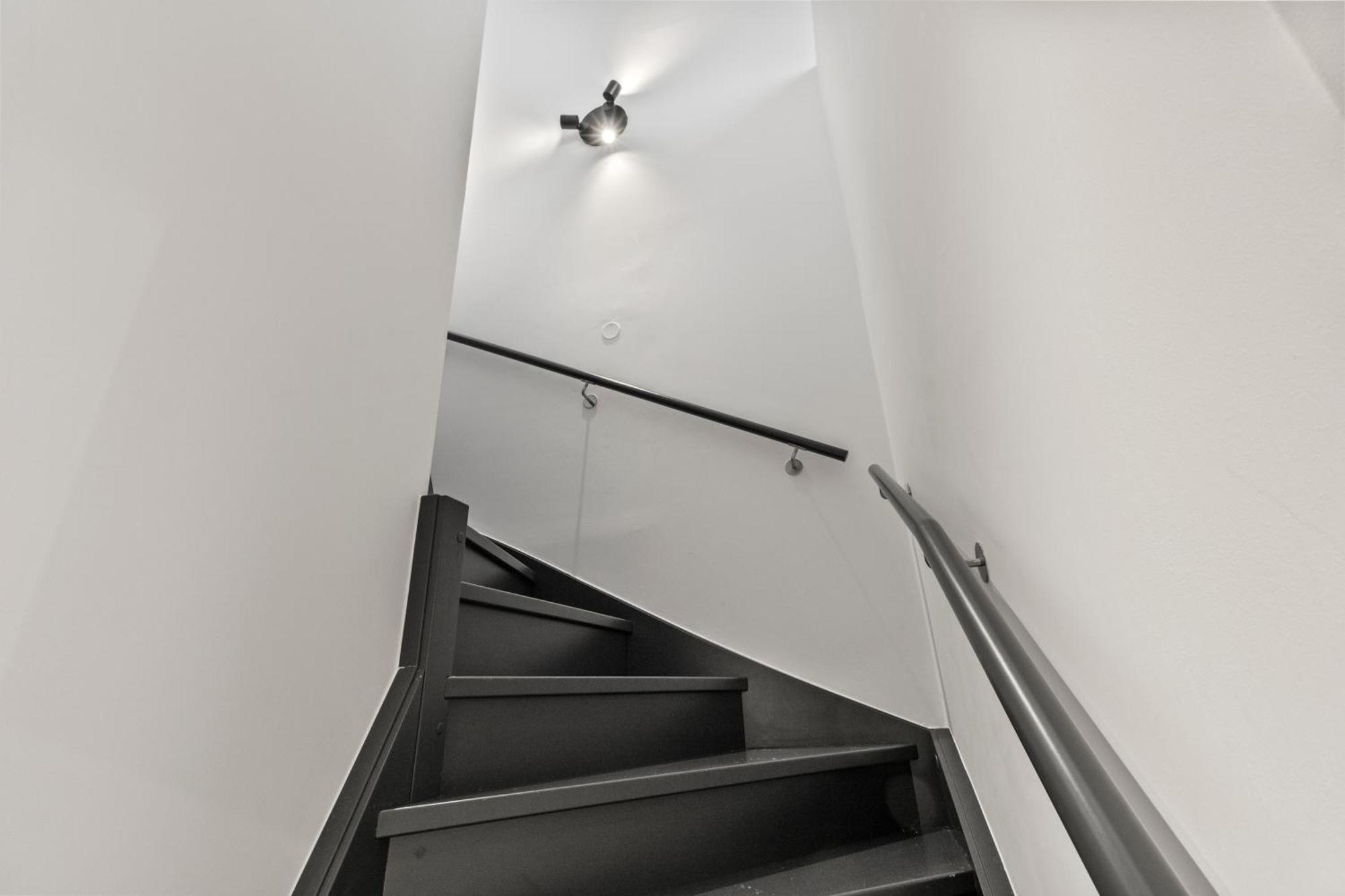 1 Min To Public Transport - 3 Min To Supermarket And Pharmacy - On-Site Parking For 19,90 Eur Wien Eksteriør billede