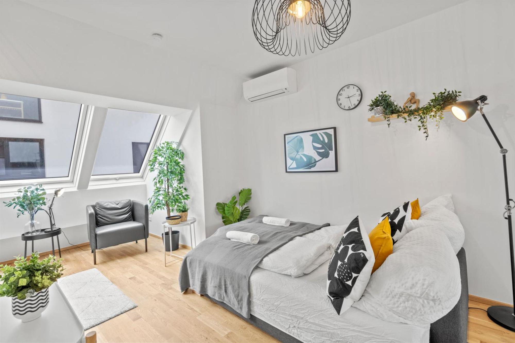 1 Min To Public Transport - 3 Min To Supermarket And Pharmacy - On-Site Parking For 19,90 Eur Wien Eksteriør billede