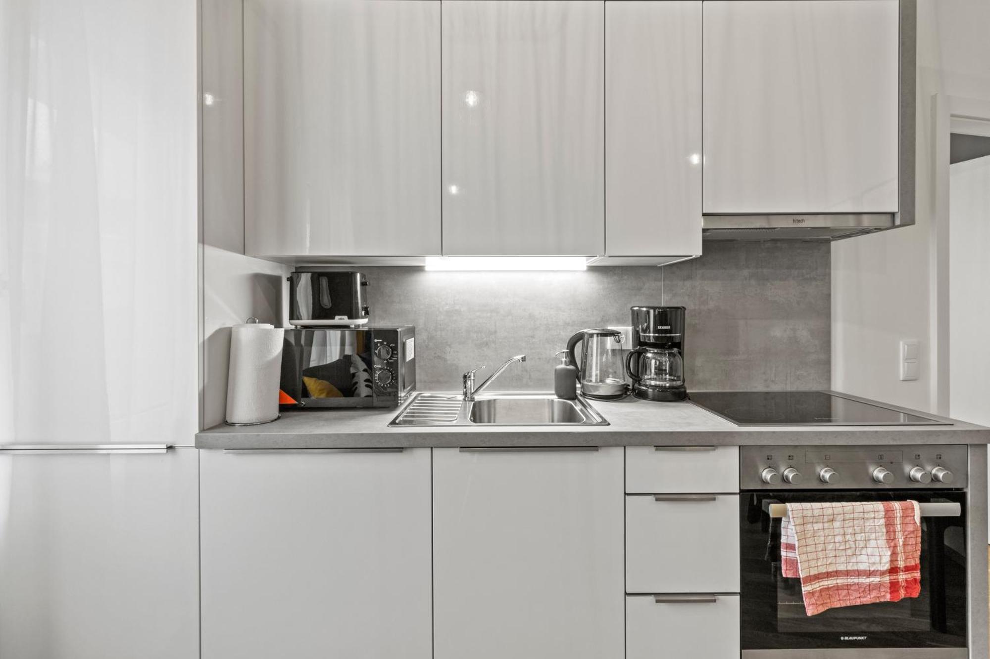 1 Min To Public Transport - 3 Min To Supermarket And Pharmacy - On-Site Parking For 19,90 Eur Wien Eksteriør billede